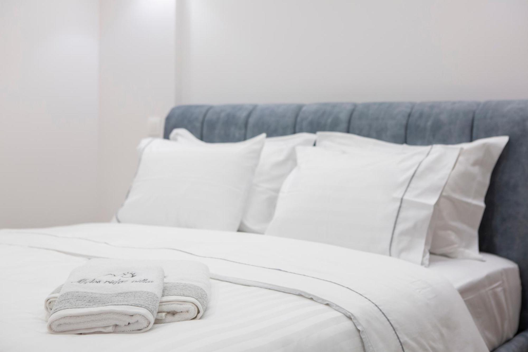 Mylos Ridge Villas - Perseus Ayios Nikitas Bagian luar foto