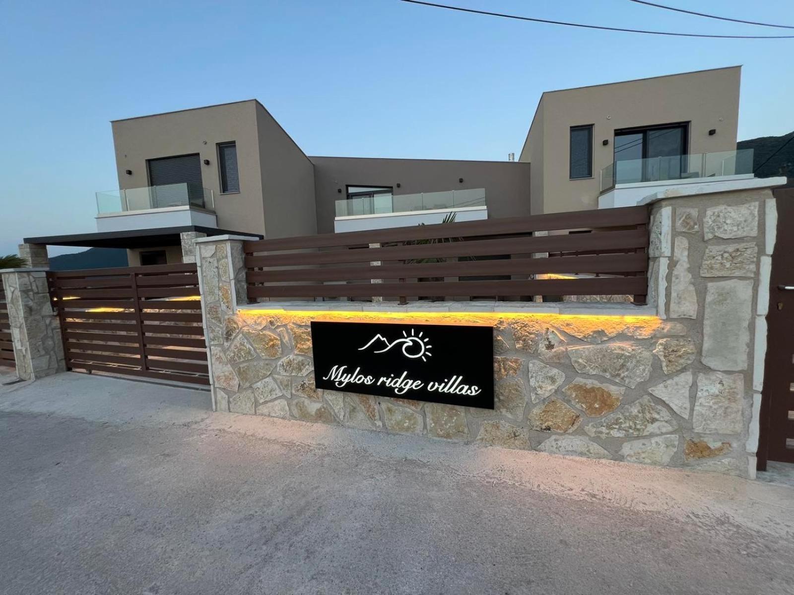 Mylos Ridge Villas - Perseus Ayios Nikitas Bagian luar foto