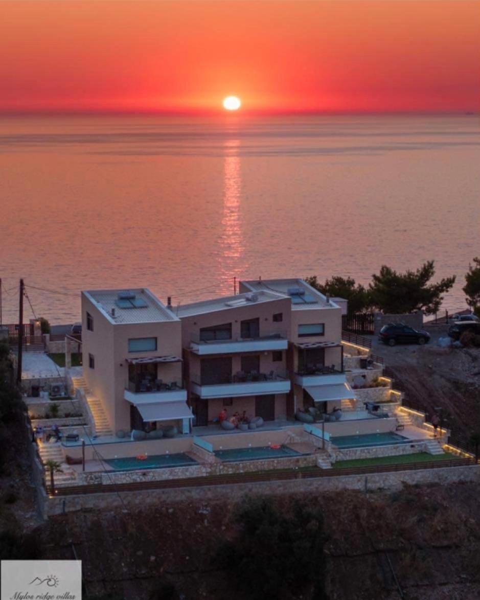 Mylos Ridge Villas - Perseus Ayios Nikitas Bagian luar foto